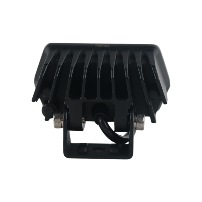 Світлодіодна LED фара дальнього світла SPOT W0715F-P7 15Вт Osram 3×5Вт 85×45×50 мм (03688)