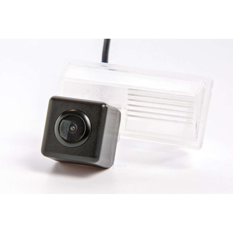 камера заднего вида fighter cs-ccd+fm-96 (geely)